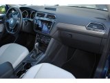 2019 Volkswagen Tiguan SE Dashboard