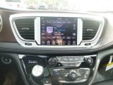2020 Chrysler Pacifica Limited Controls