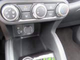 2019 Nissan Kicks S Controls