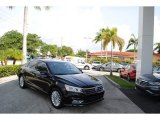 2017 Deep Black Pearl Volkswagen Passat SE Sedan #135691305