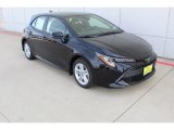 2020 Toyota Corolla Hatchback SE Front 3/4 View