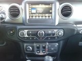2020 Jeep Wrangler Sport 4x4 Controls