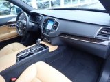 2019 Volvo XC90 T6 AWD Momentum Dashboard