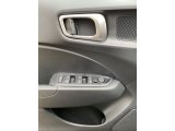 2020 Hyundai Venue SE Controls