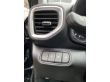 2020 Hyundai Venue SE Controls