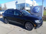 2020 Deep Black Pearl Volkswagen Tiguan SE 4MOTION #136569466