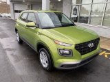 2020 Hyundai Venue SE Front 3/4 View