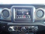 2020 Jeep Wrangler Willys 4x4 Controls
