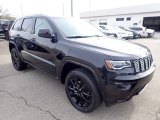 2020 Jeep Grand Cherokee Altitude 4x4 Front 3/4 View