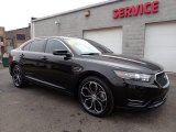 2015 Ford Taurus SHO AWD Front 3/4 View