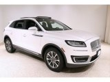 2019 Lincoln Nautilus Select Front 3/4 View