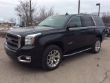 2020 GMC Yukon SLE 4WD Front 3/4 View