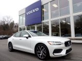 2019 Volvo S60 T6 AWD Momentum Front 3/4 View