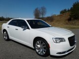 2019 Chrysler 300 Limited Front 3/4 View