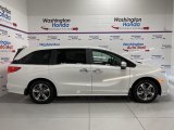 Platinum White Pearl Honda Odyssey in 2020