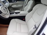 2020 Volvo XC60 T5 AWD Momentum Front Seat