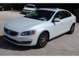 2017 Volvo S60 T5 Front 3/4 View