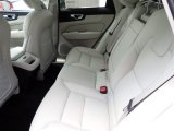 2020 Volvo XC60 T6 AWD Momentum Rear Seat
