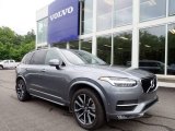 2016 Volvo XC90 T6 AWD Front 3/4 View