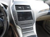 2016 Lincoln MKZ 2.0 AWD Controls