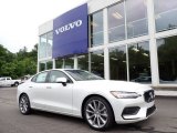 2020 Volvo S60 T6 AWD Momentum Front 3/4 View