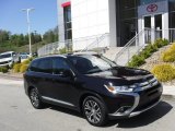 2017 Mitsubishi Outlander SEL S-AWC Front 3/4 View