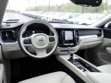 2020 Volvo XC60 T6 AWD Momentum Blonde Interior