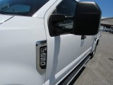 2017 Ford F250 Super Duty XL Crew Cab Chassis Marks and Logos