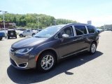 2020 Ceramic Grey Chrysler Pacifica Limited #138488024