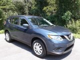 2016 Nissan Rogue S AWD Front 3/4 View