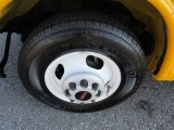 2015 GMC Savana Cutaway 3500 Commercial Moving Truck Wheel