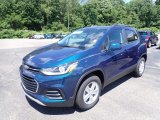 2020 Chevrolet Trax LT AWD Front 3/4 View