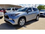 2020 Toyota Highlander LE AWD Front 3/4 View