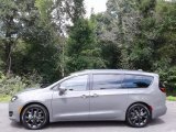 2020 Ceramic Grey Chrysler Pacifica Touring L #138799781