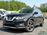 2017 Nissan Rogue SL AWD Front 3/4 View