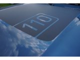 2020 Land Rover Defender 110 SE Marks and Logos