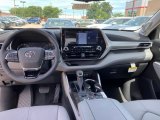 2020 Toyota Highlander Platinum AWD Graphite Interior