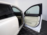 2017 Lincoln MKT Elite AWD Door Panel