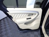 2016 Ford Taurus SE Door Panel