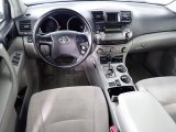 2010 Toyota Highlander  Dashboard