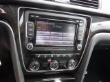 2015 Volkswagen Passat Sport Sedan Controls