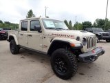2020 Jeep Gladiator Mojave 4x4 Front 3/4 View