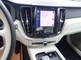 2021 Volvo XC60 T8 eAWD Inscription Plug-in Hybrid Controls