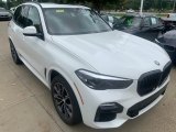 2021 BMW X5 xDrive40i Front 3/4 View