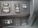 2016 Toyota Tundra SR5 Double Cab 4x4 Controls