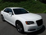 2014 Chrysler 300 S AWD Front 3/4 View