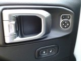 2020 Jeep Gladiator Mojave 4x4 Controls