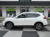 Pearl White Nissan Rogue in 2019