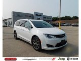2017 Bright White Chrysler Pacifica Limited #139558269