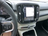 2021 Volvo XC40 T5 Inscription AWD Controls